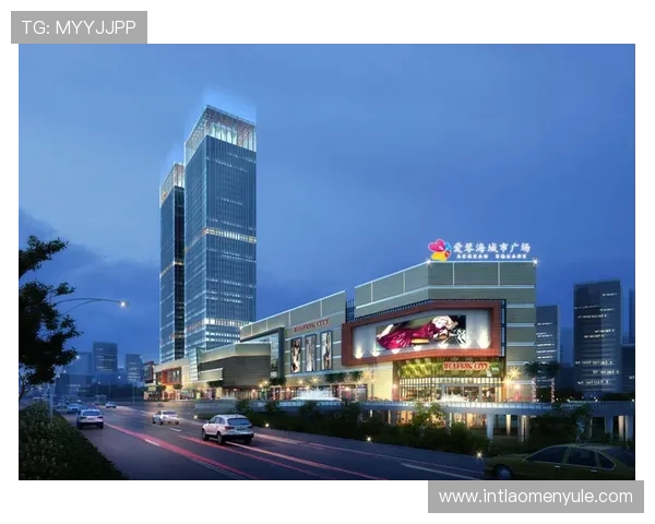 澳门百老汇购物中心汇聚国际品牌，为您打造一站式奢华购物新体验